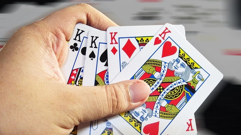 Giá trị và ý nghĩa của tới trắng tiến lên